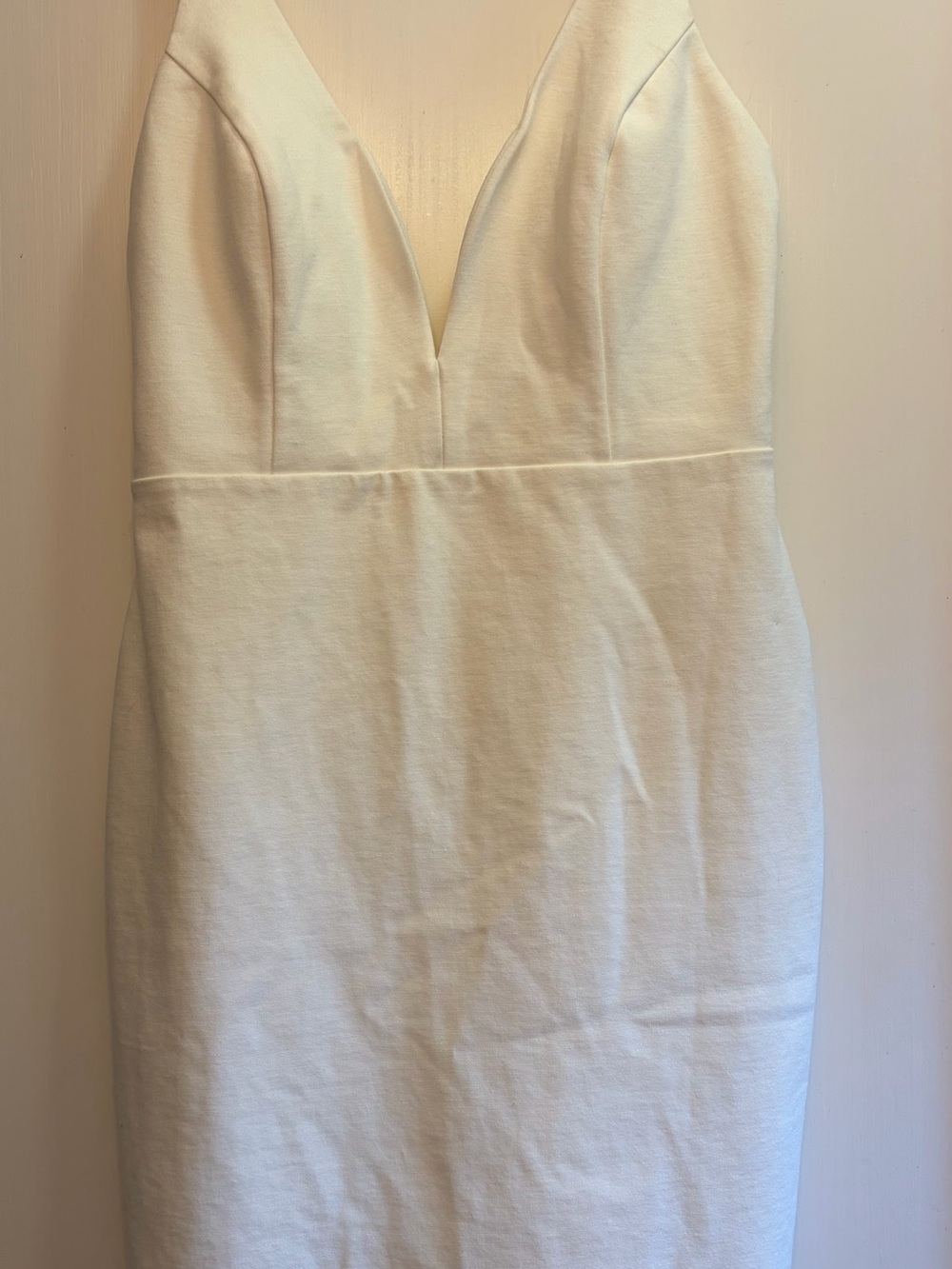 White Lulus V-Neck Bodycon Dress S1